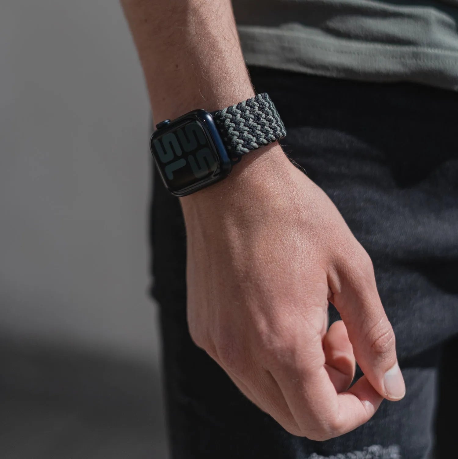 Adjustable Apple Watch Braided Loop#color_black/green