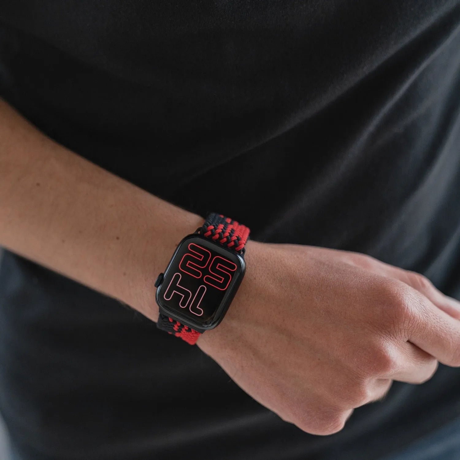 Adjustable Apple Watch Braided Loop#color_black/red