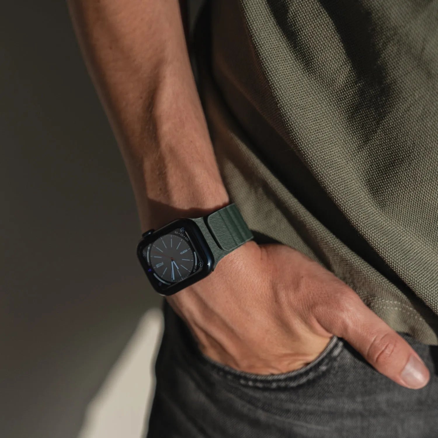 Apple Watch magnetic leather loop#color_forest green