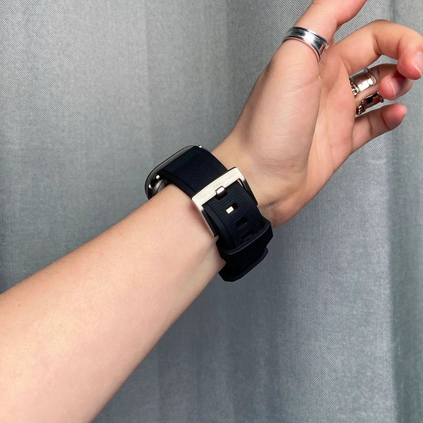 Apple Watch rugged band#color_black