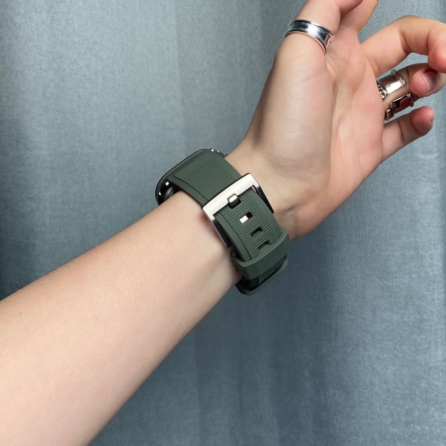 Apple Watch rugged band#color_dark green