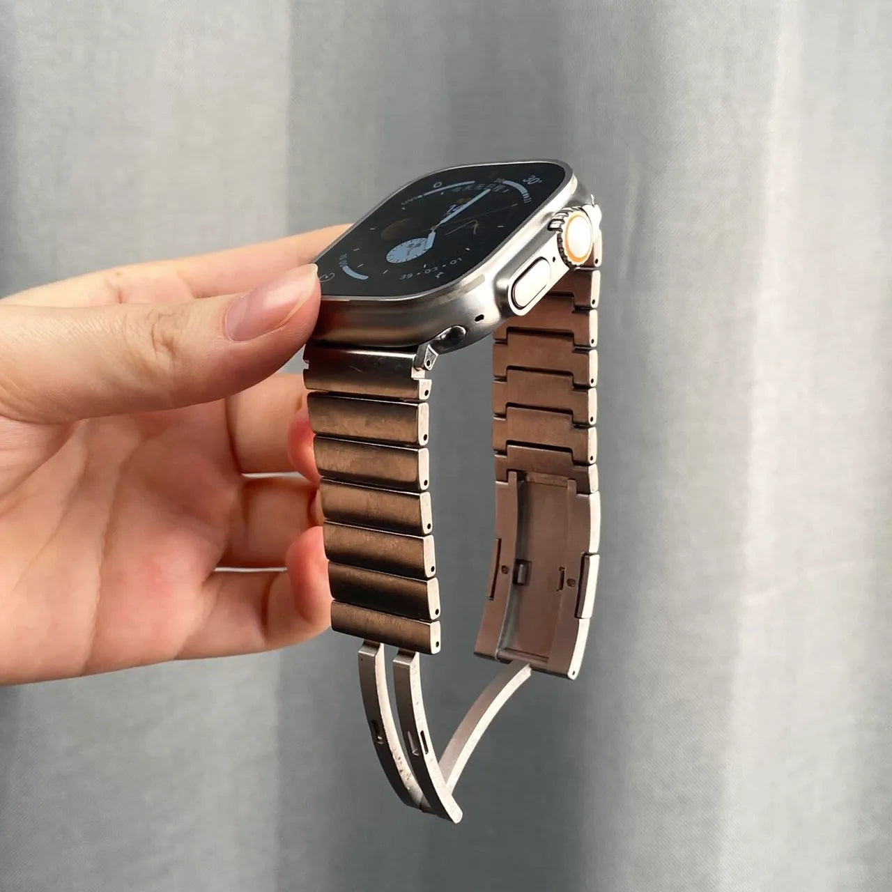 Apple Watch Titanium Band | T04