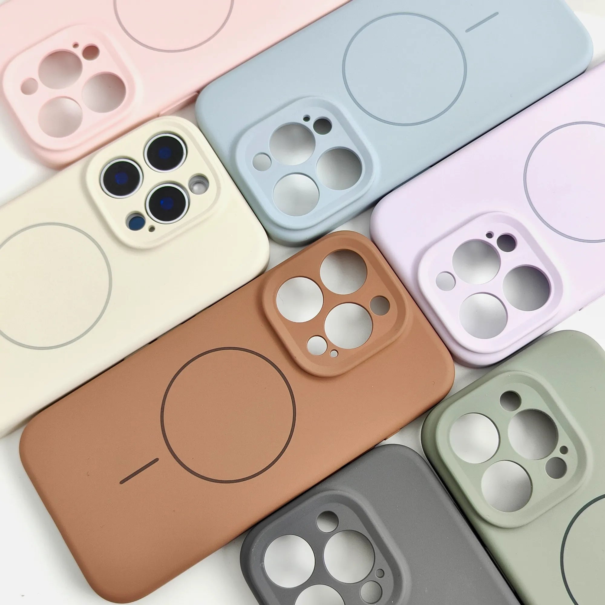 iPhone 15 Silicone Case with MagSafe