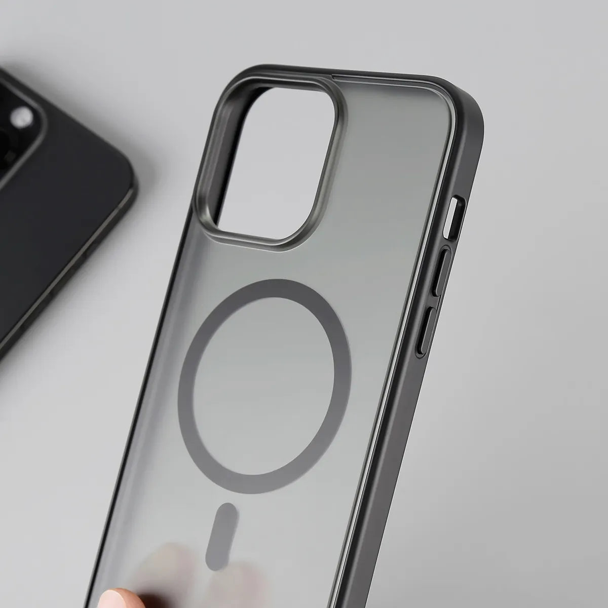 iPhone 13 Pro matte case with MagSafe - black