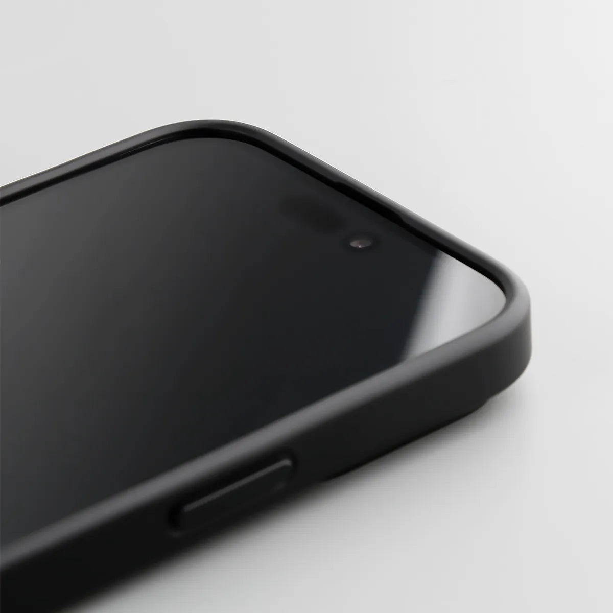 iPhone 14 Plus matte case with MagSafe - black