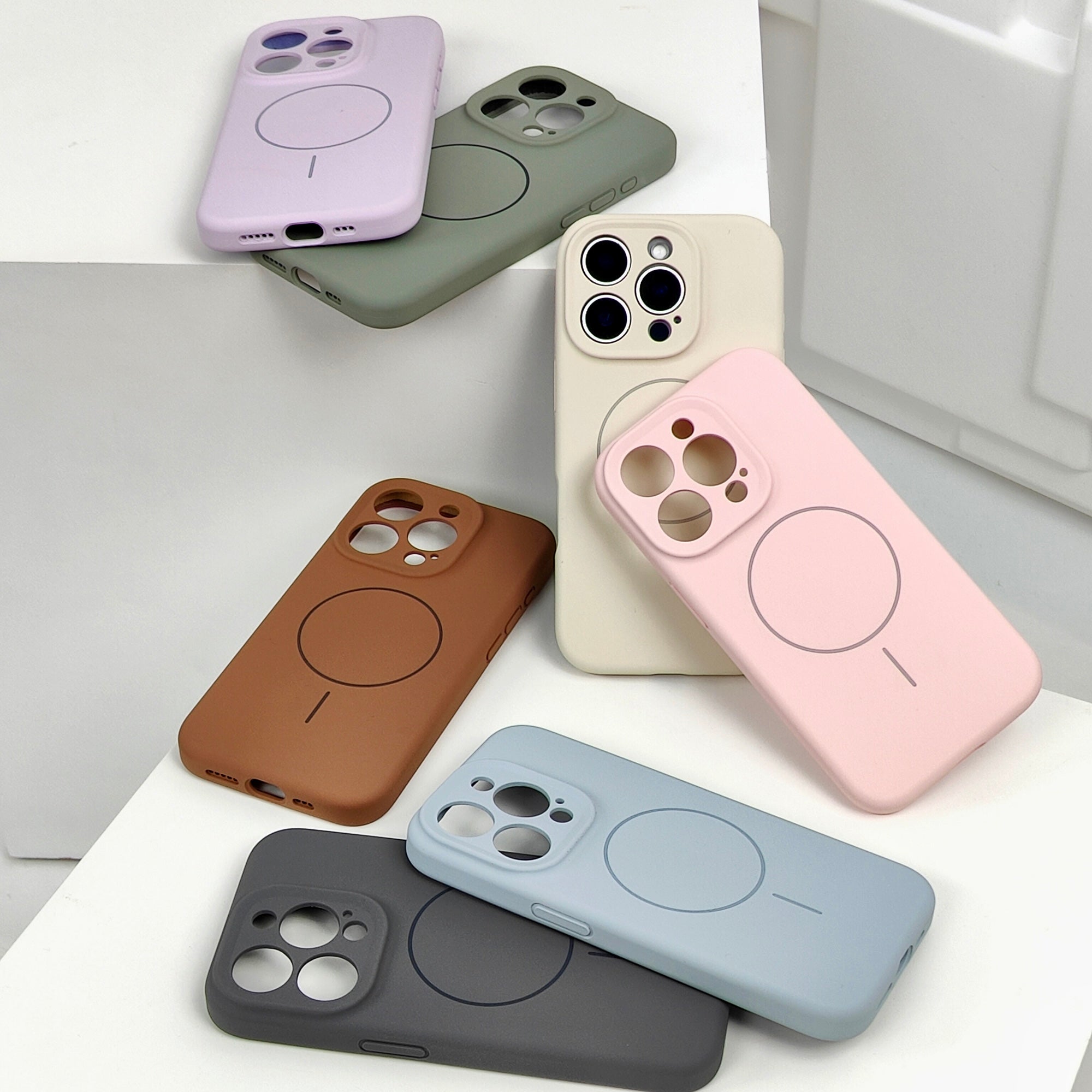 iPhone 15 Silicone Case with MagSafe