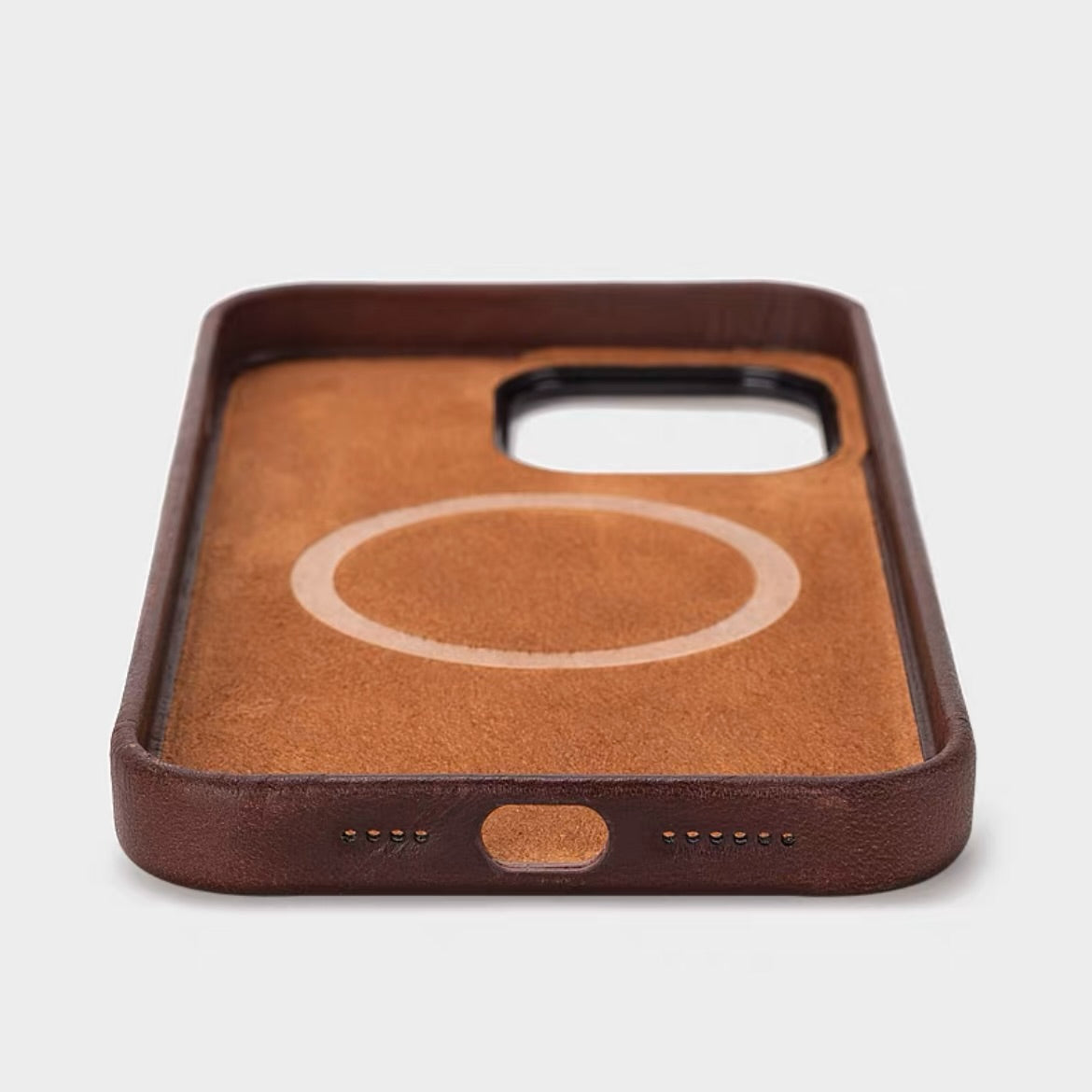Leather iPhone Case with MagSafe | L02