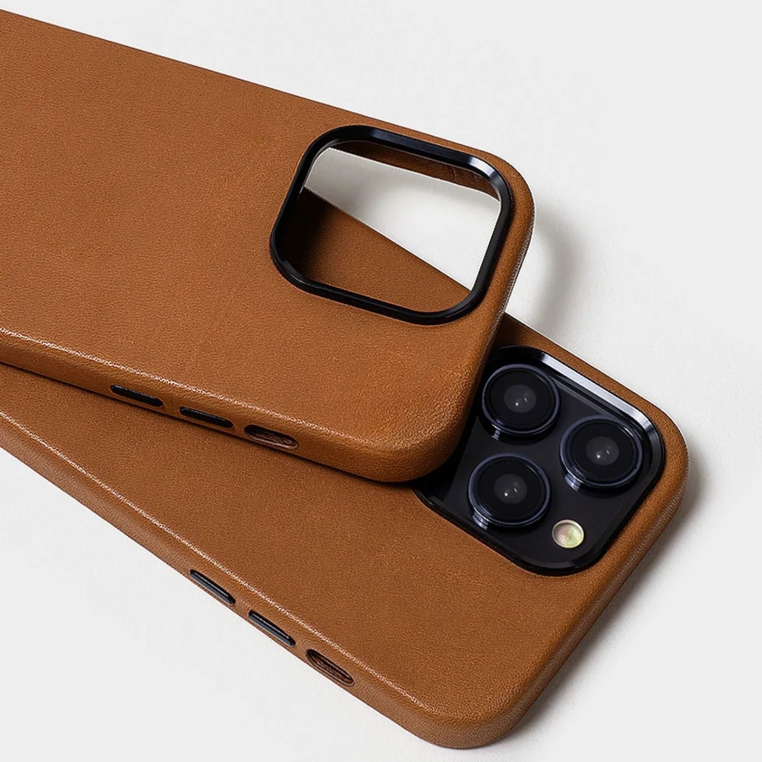 Leather iPhone Case with MagSafe | L01