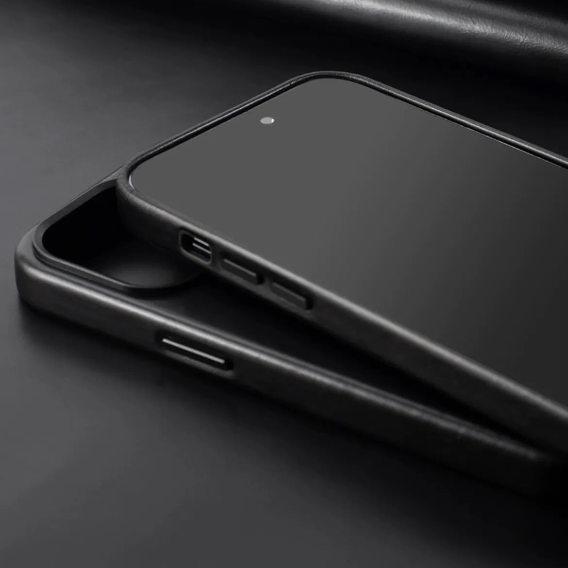 Leather iPhone Case (MagSafe)