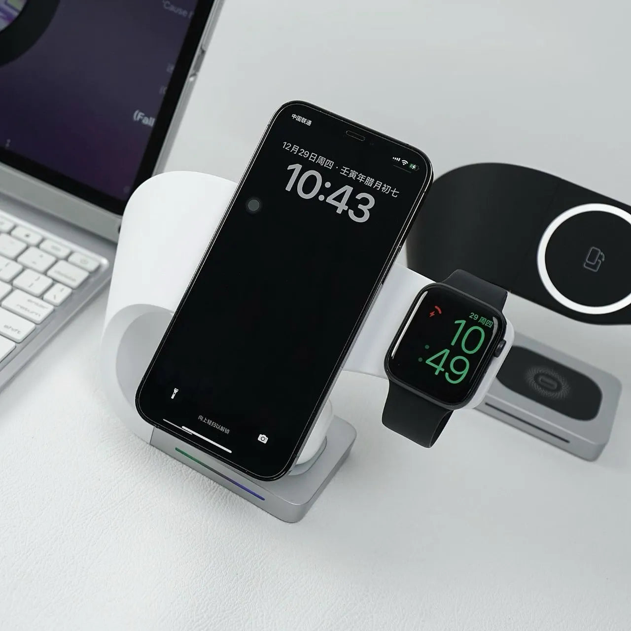 4-in-1 Magnetic Wireless Charging Stand