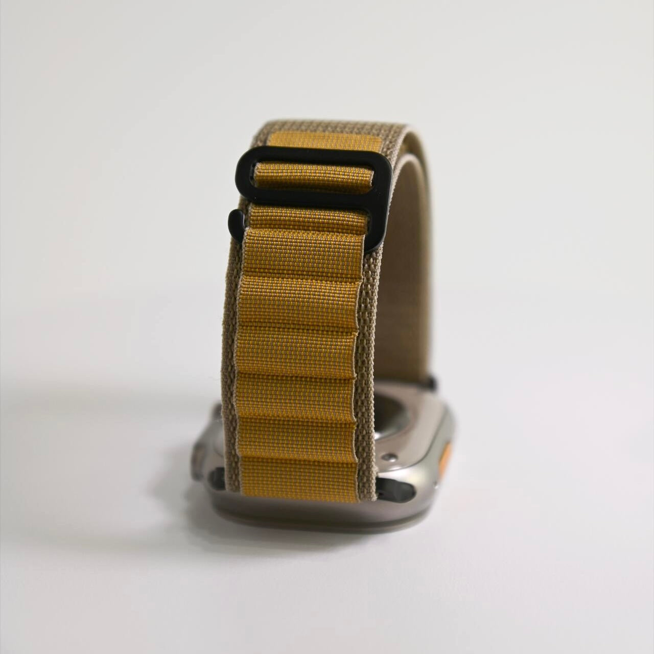 Apple Watch Alpine Loop#color_wheat