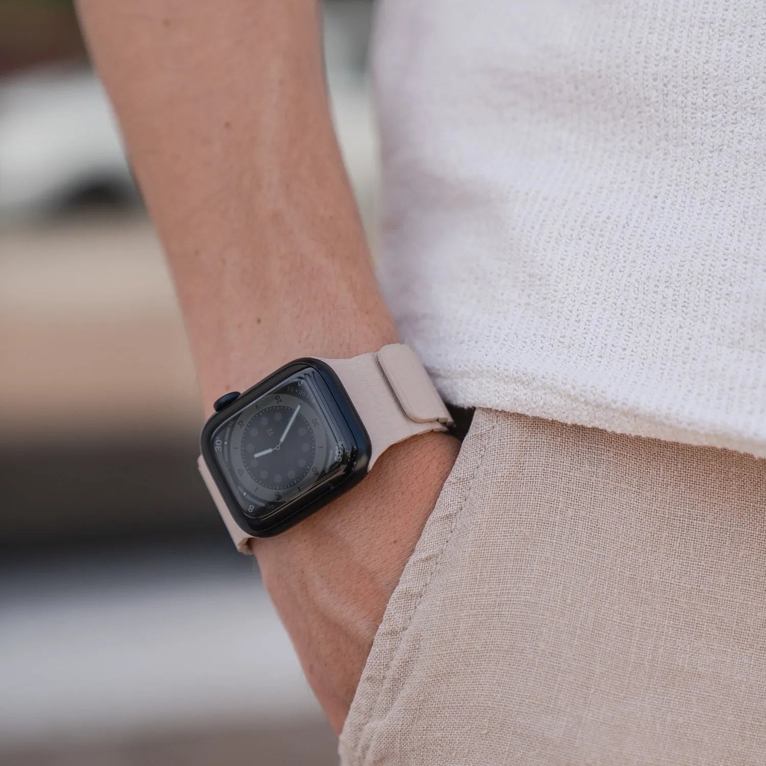 Apple Watch magnetic leather loop#color_khaki