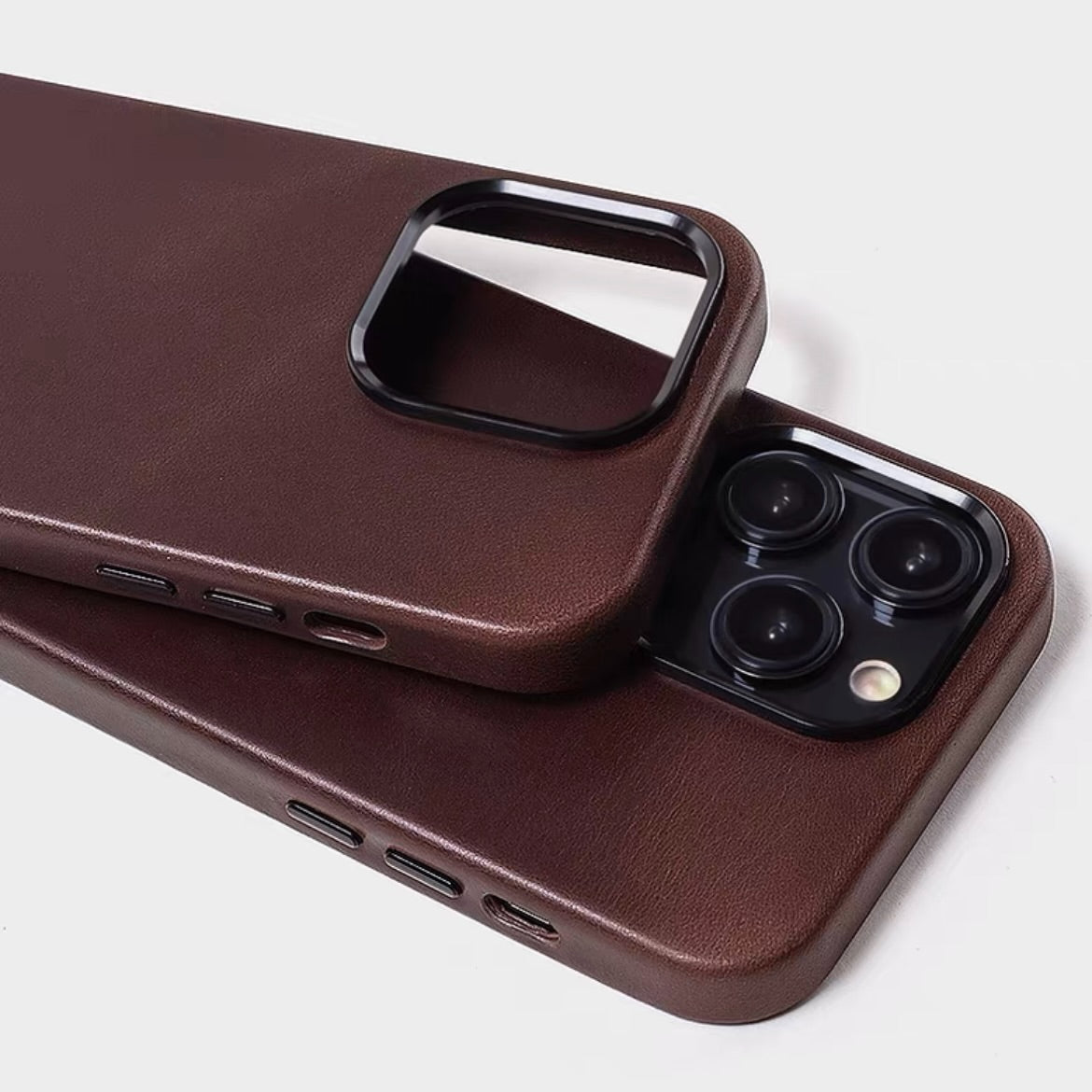 Leather iPhone Case with MagSafe | L02